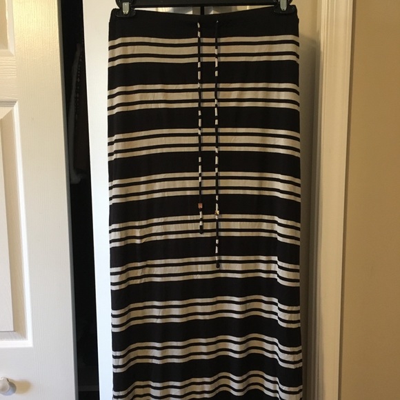 MK Maxi Skirt - Picture 1 of 3